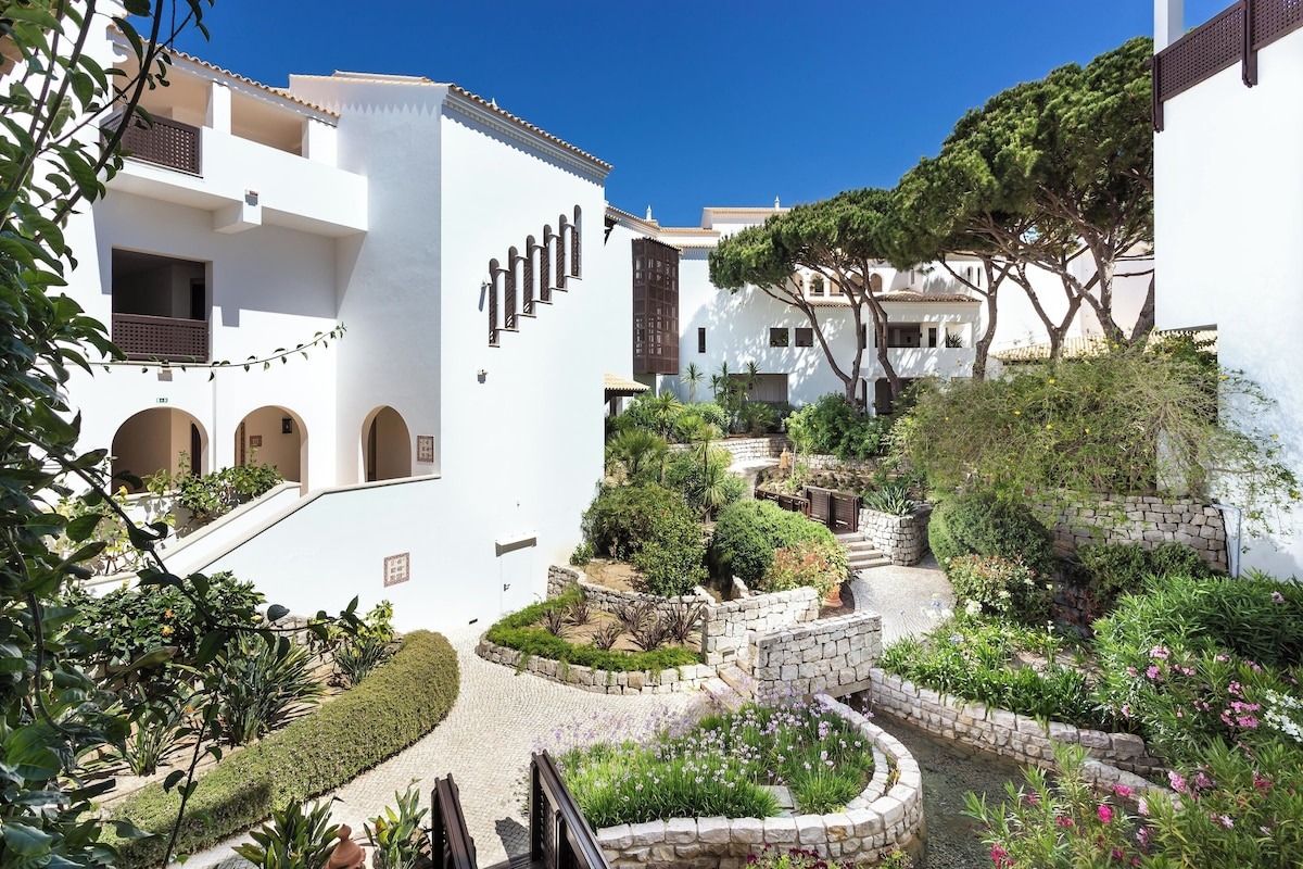 Pine Cliffs, a Luxury Collection Resort, Albufeira