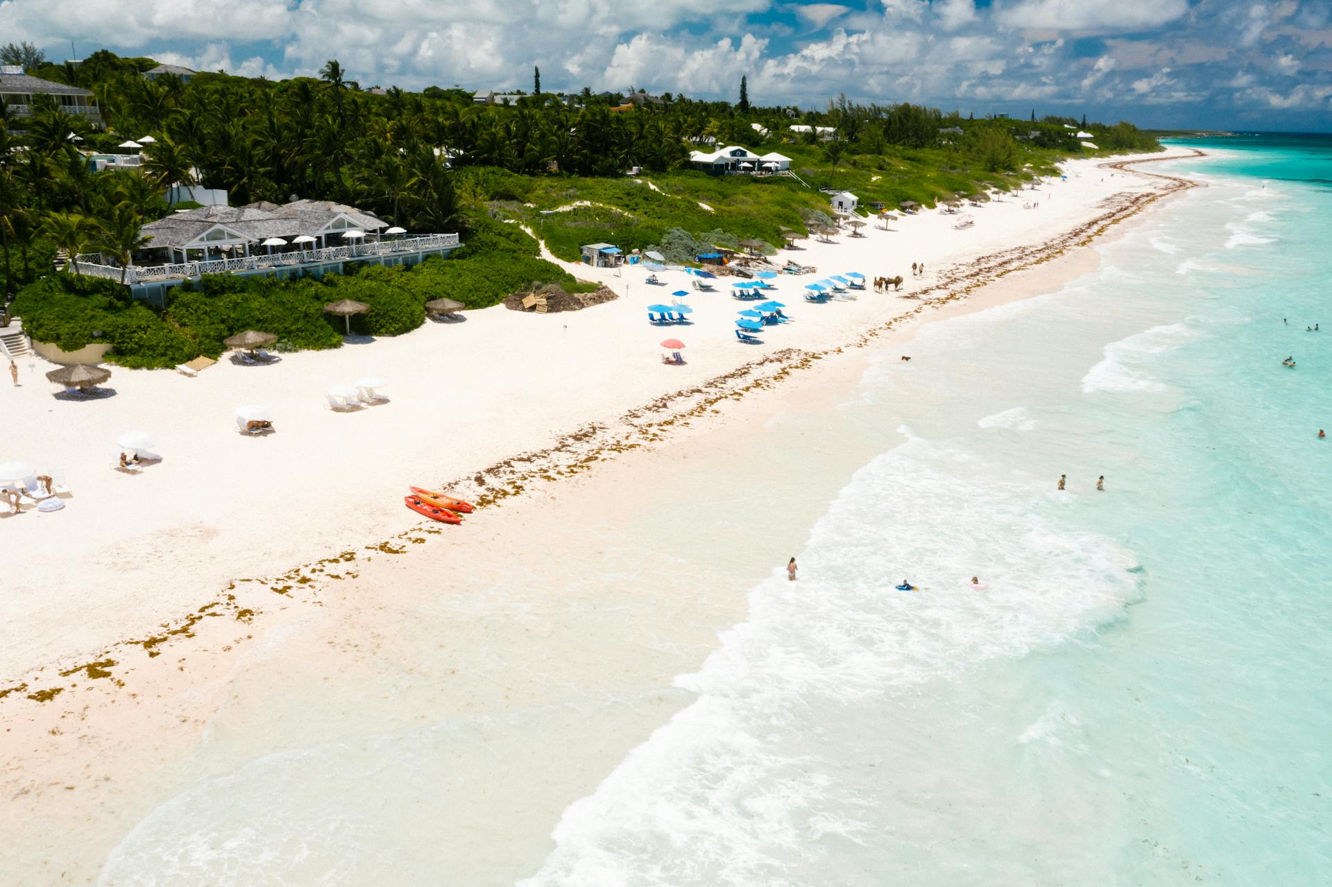 Pink Sands Beach bahamas