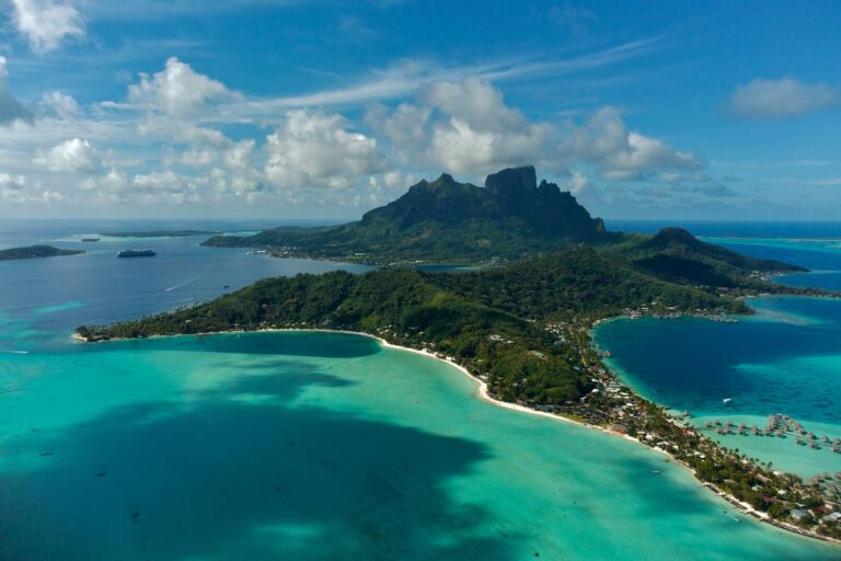 where to stay in Bora Bora on a budget