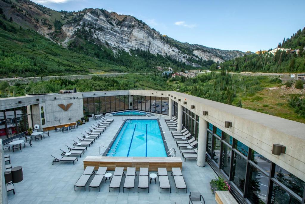 Cliff Lodge and Spa Snowbird