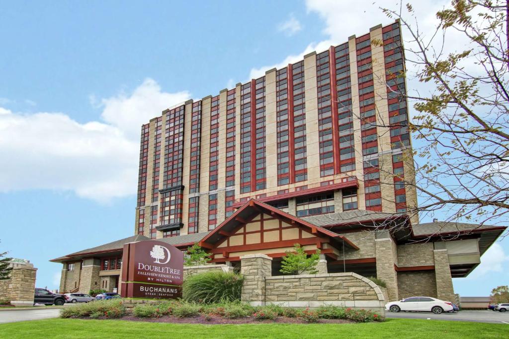 DoubleTree Fallsview Resort & Spa by Hilton