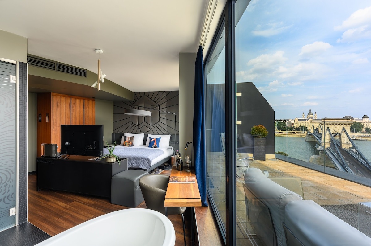 Hotel Clark Budapest (Adults Only)