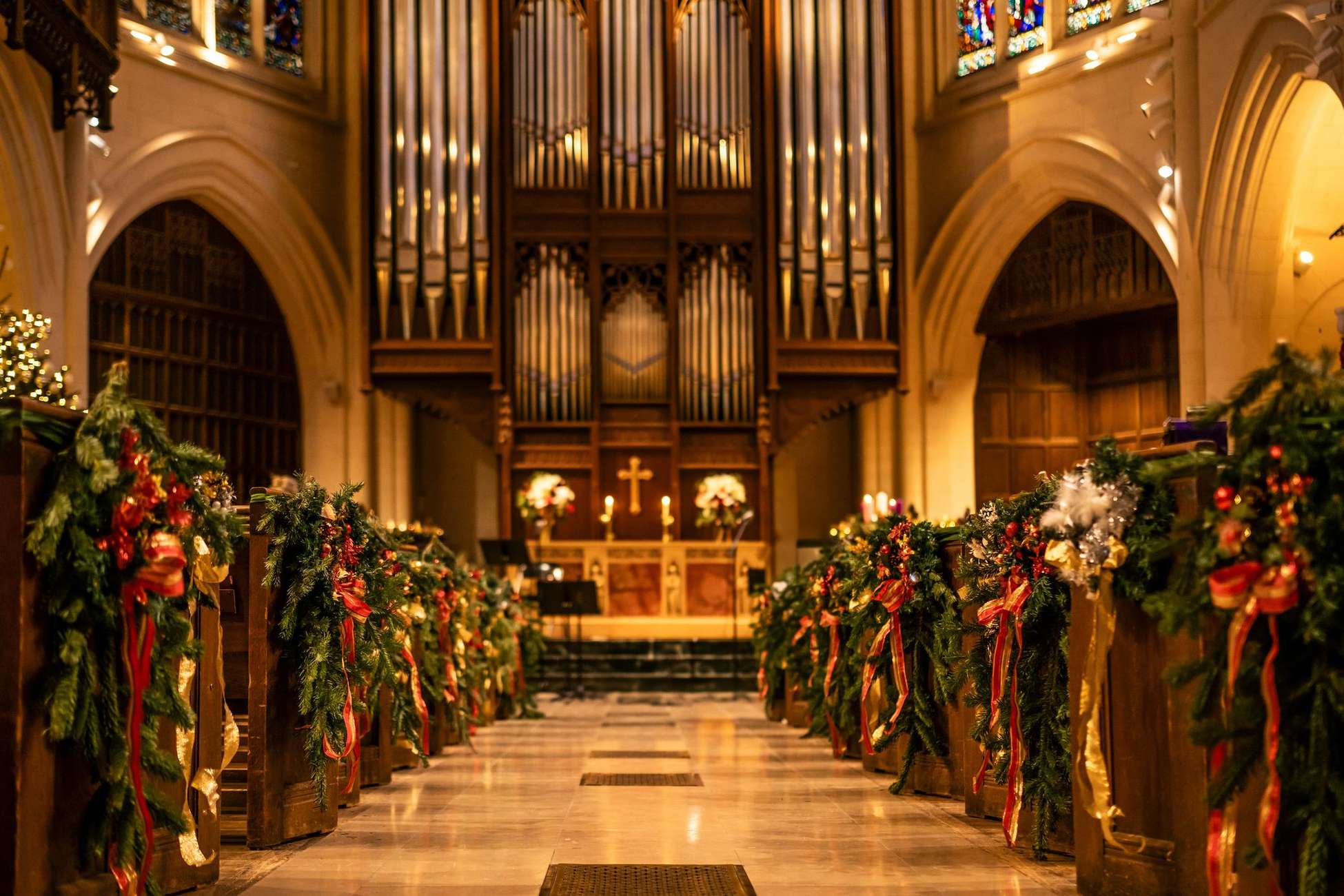 London Christmas Carols and Lights Private Tour