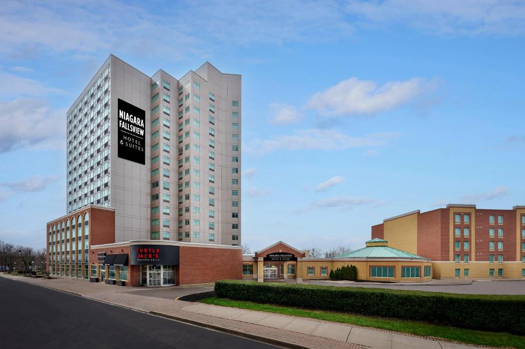Niagara Fallsview Hotel & Suites