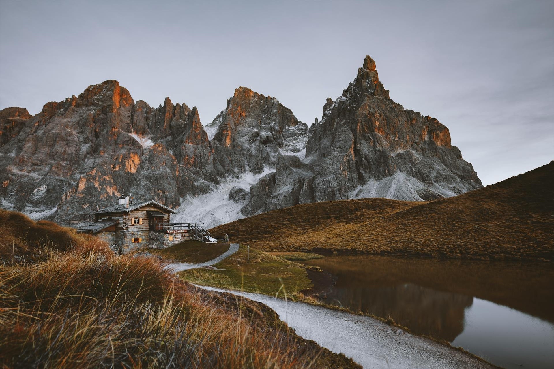 where to stay in the Dolomites