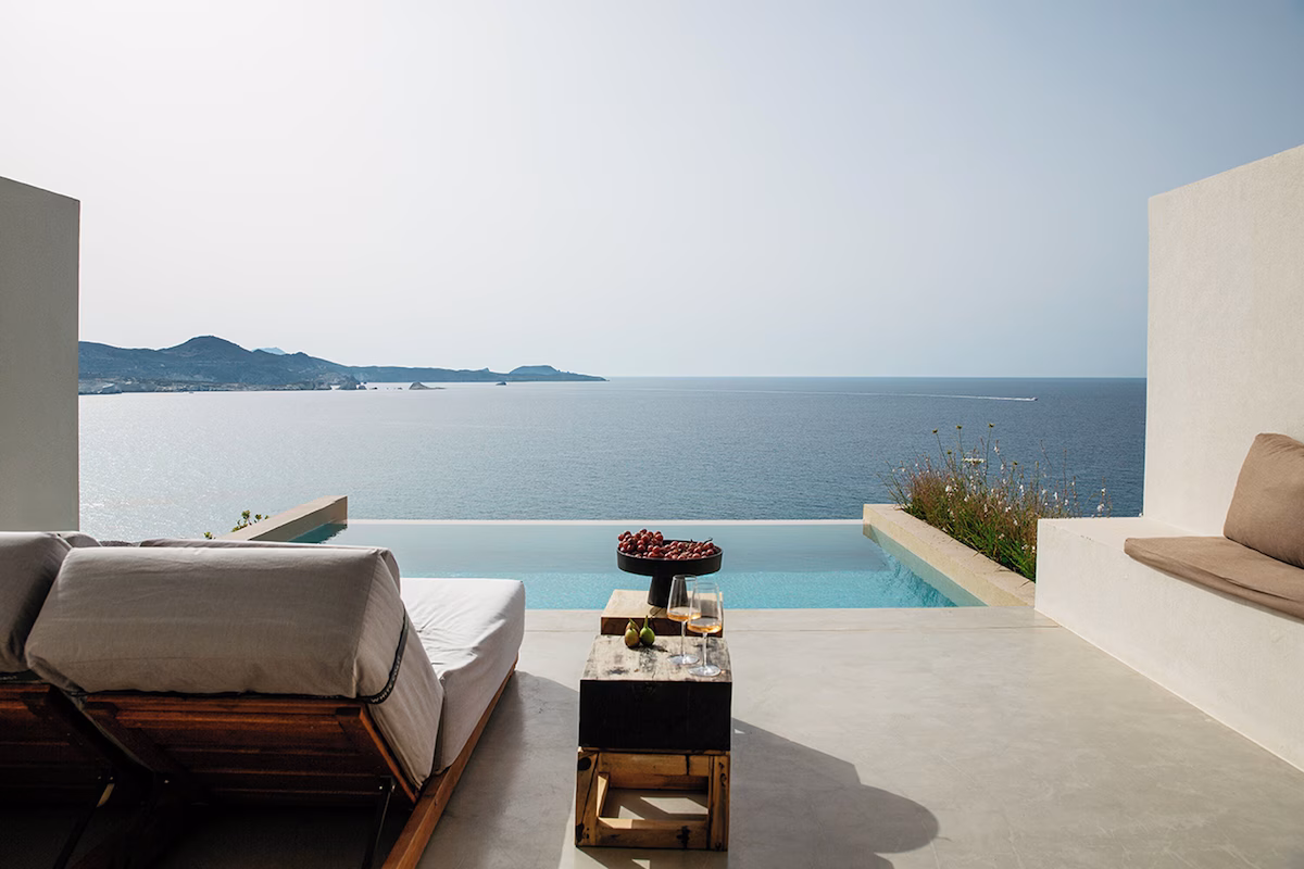Domes White Coast Milos