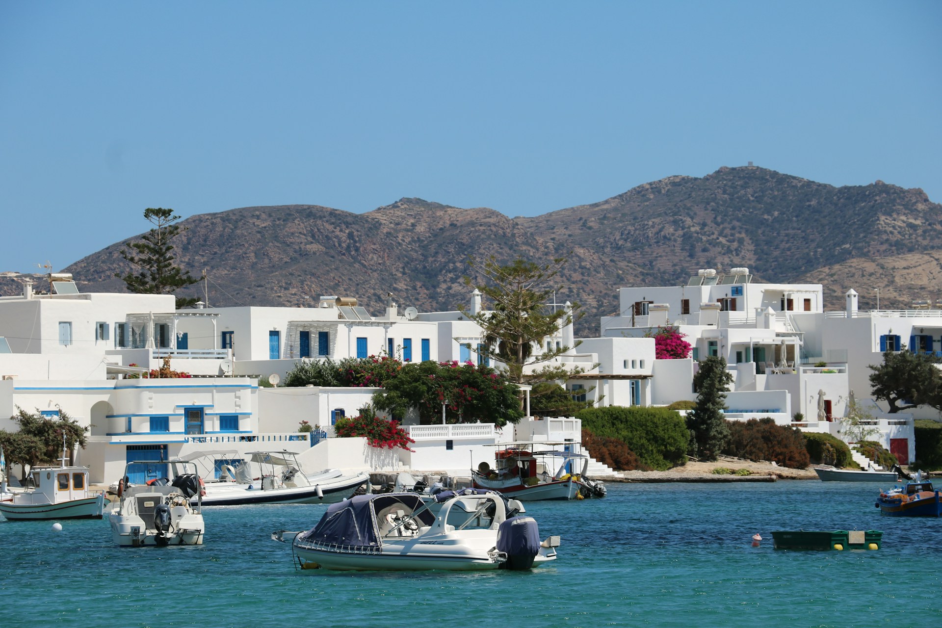 best luxury hotels in Milos
