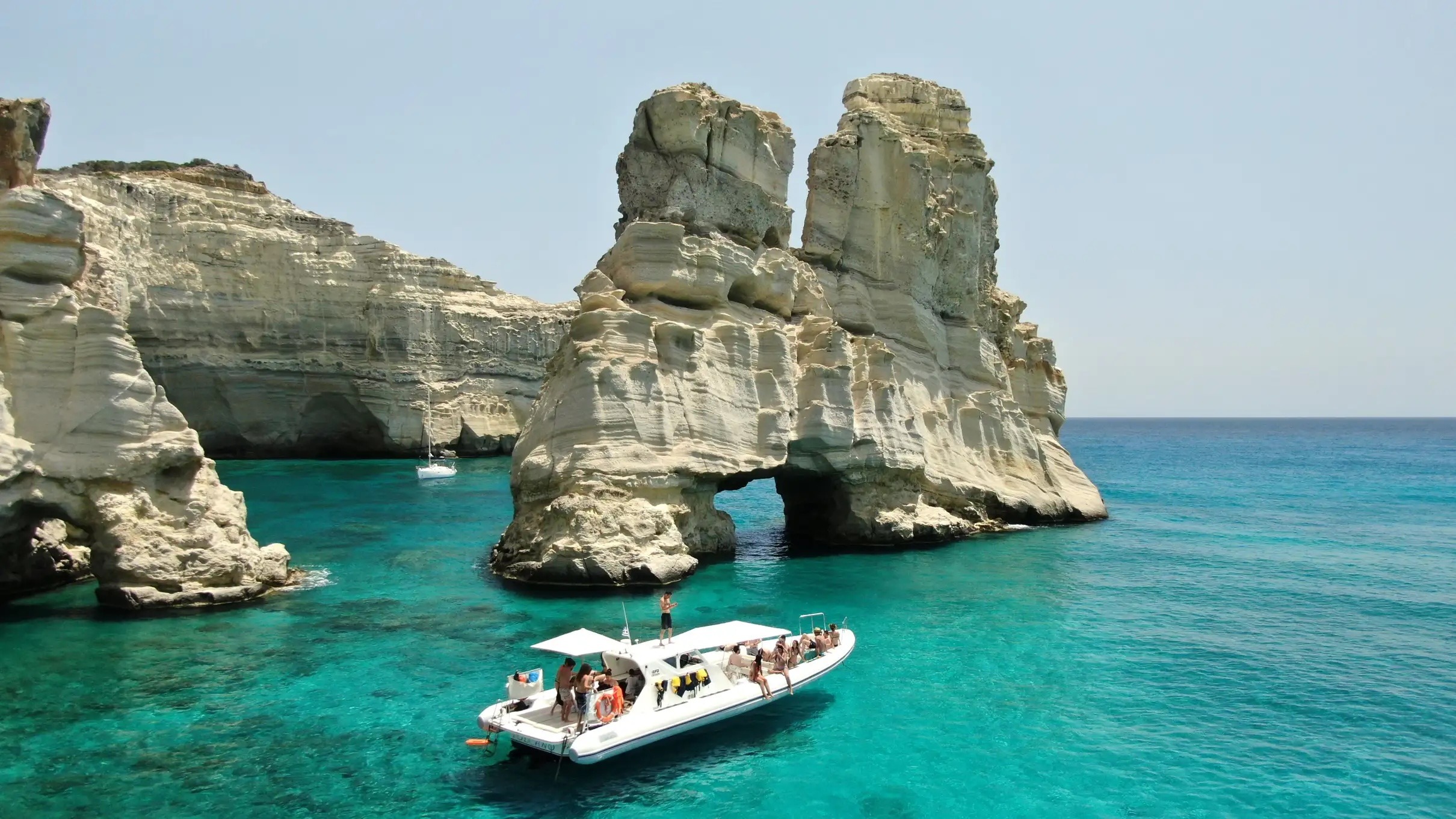 Milos Speedboat Cruise to Klefiko