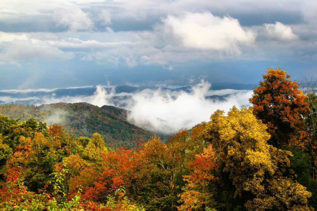 most beautiful fall travel destinations in the US