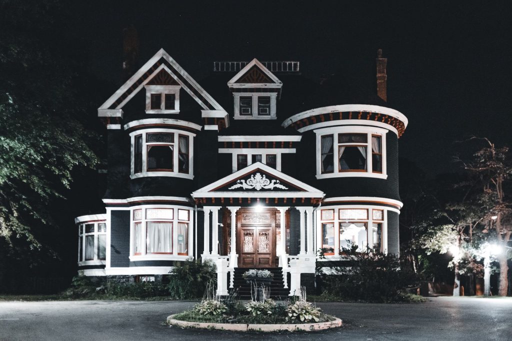 the most haunted hotels in the USA